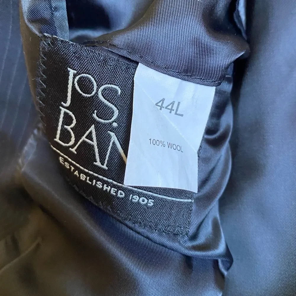 Jos. A. Bank Men's Two Button Wool Blazer Sport Coat 44L Navy Pin Striped Preppy